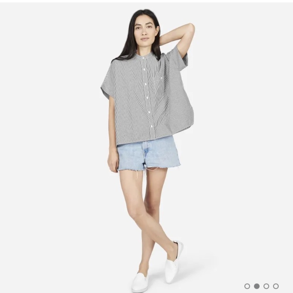 Everlane Cotton Poplin collarless square shirt